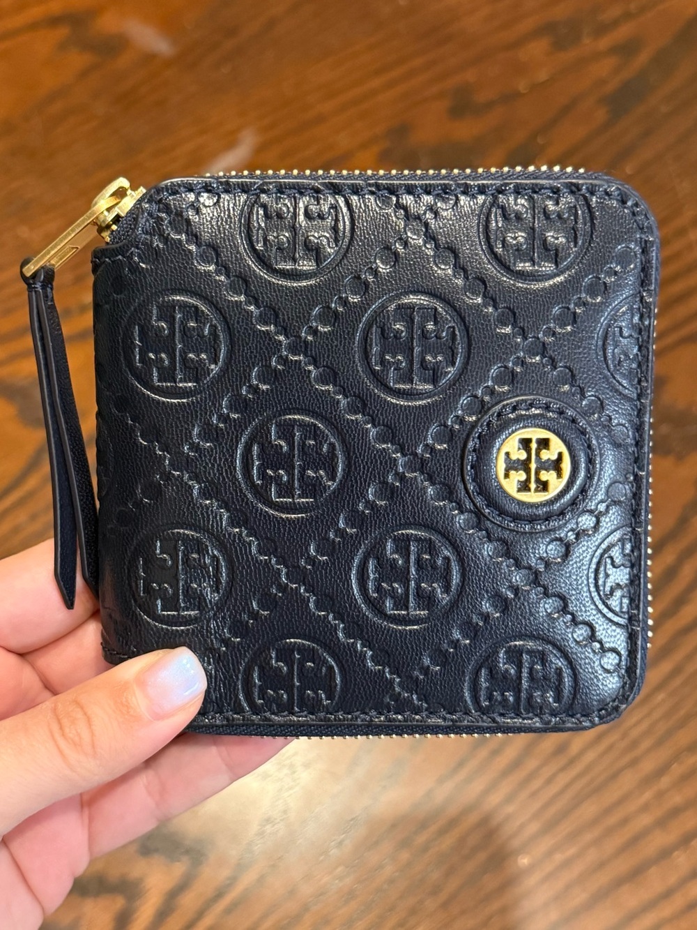 Tory Burch Navy Monogram Logo Zip Wallet with Gold Hardware - Picture 2 of 9
